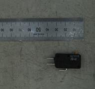 Mikroprzełącznik do mikrofalówki